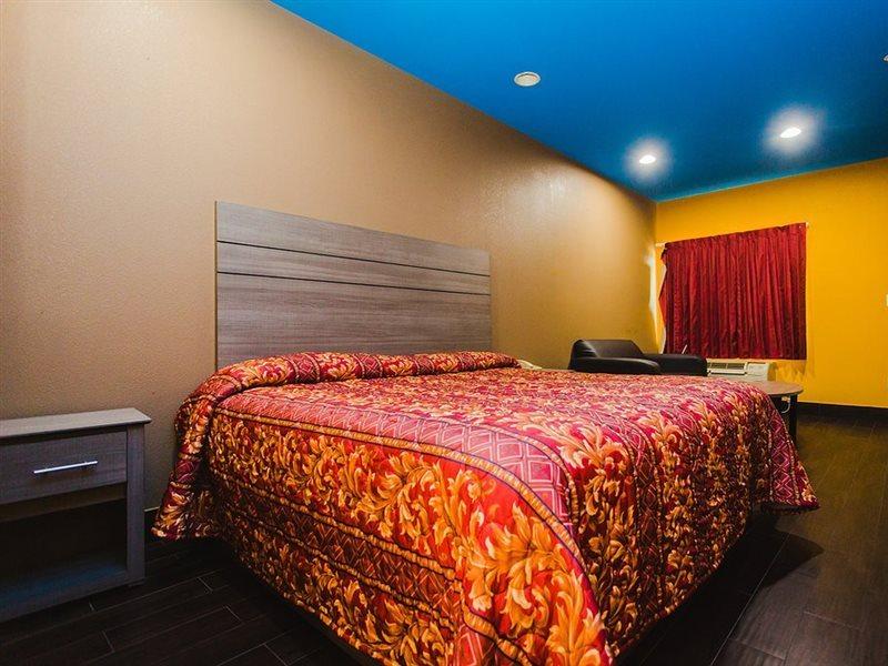 Moonlight Suites - Houston/George Bush Int'L Airport Экстерьер фото