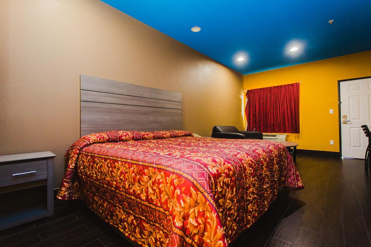 Moonlight Suites - Houston/George Bush Int'L Airport Экстерьер фото