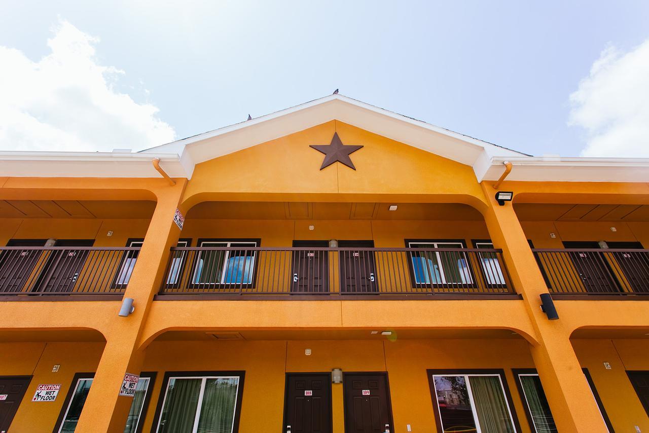 Moonlight Suites - Houston/George Bush Int'L Airport Экстерьер фото