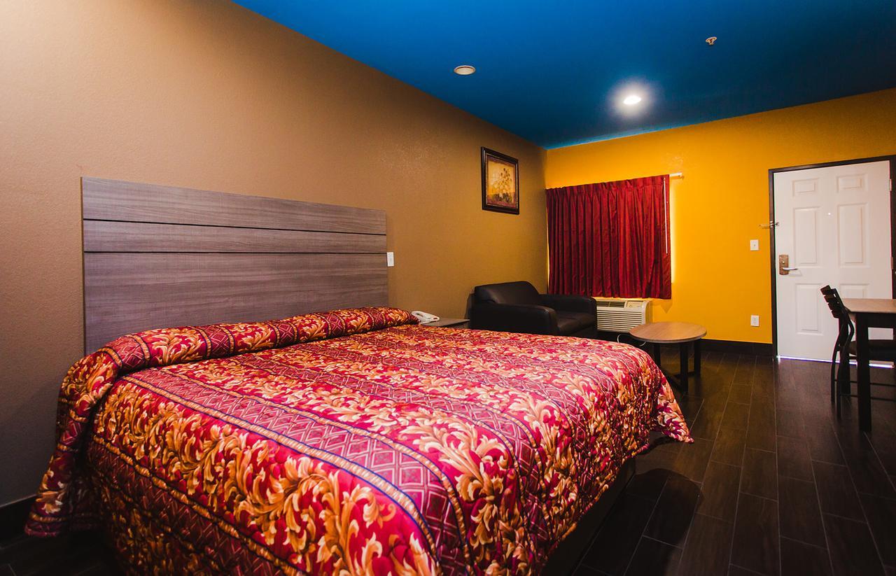 Moonlight Suites - Houston/George Bush Int'L Airport Экстерьер фото